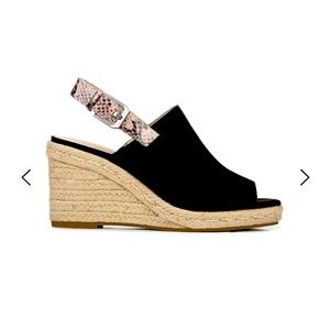 NWT Black Wedges Size 7.5